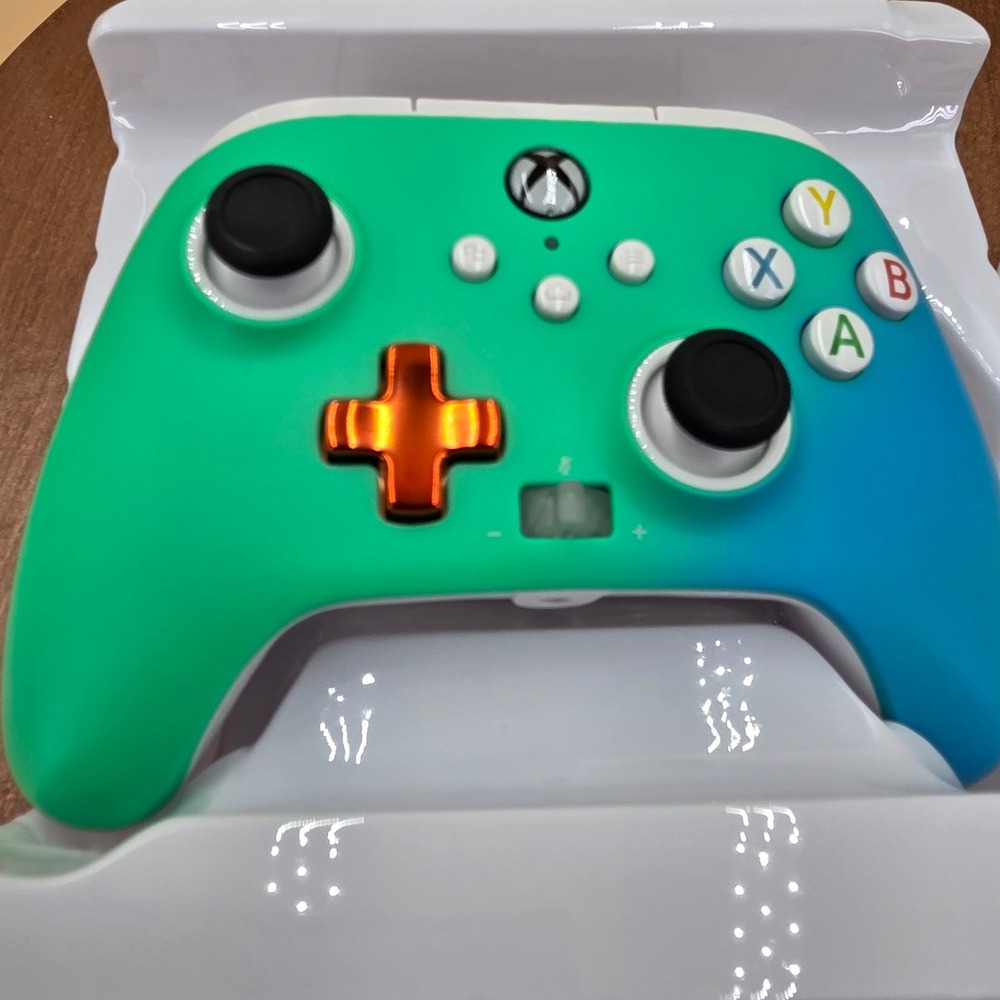 PowerA Enhanced Wired Controller Xbox Series X S Seafoam Fade 1518828-01